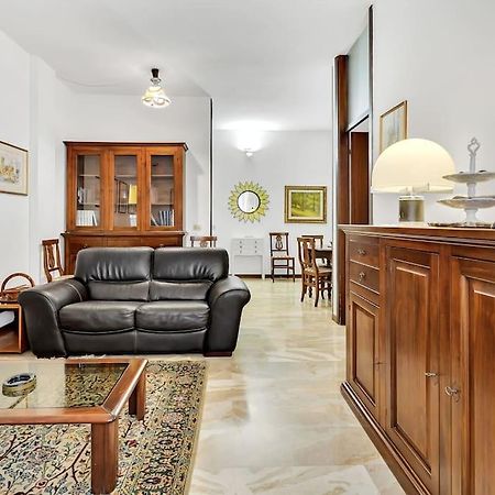 Апартаменты Alessia'S Flat - Sesto Сесто-Сан-Джованни Экстерьер фото